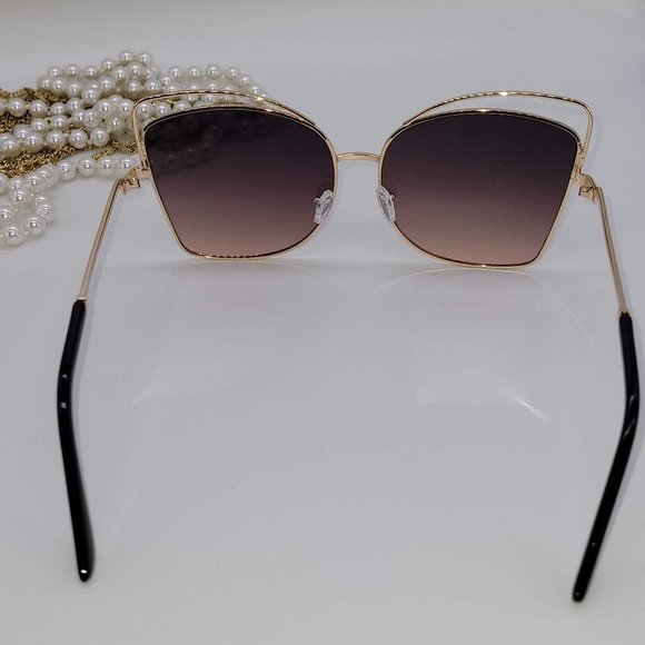 Pretty Kitty Cat Eye Sunglasses - LAST ONE!!! - Picture 4 of 10